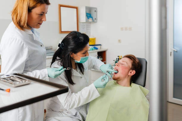 Best Emergency Tooth Extraction in Lake Kerr, FL